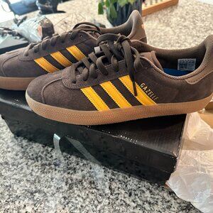 ADIDAS Gazelle ADV Shoes Size 8M/9W